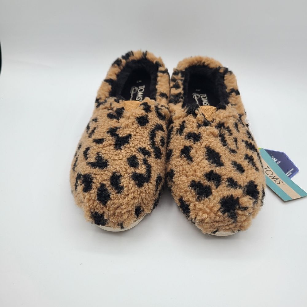 NEW Toms Doe Leopard Fleece Faix Fur Alpargatas NWT - Picture 2 of 5